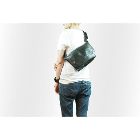 Puri : Messenger Bag (S)