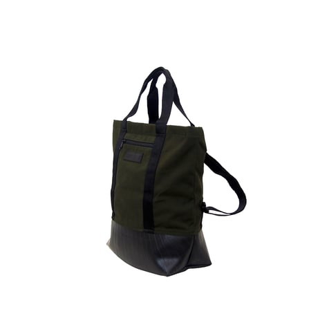 Manee : Backpack+Tote カーキ
