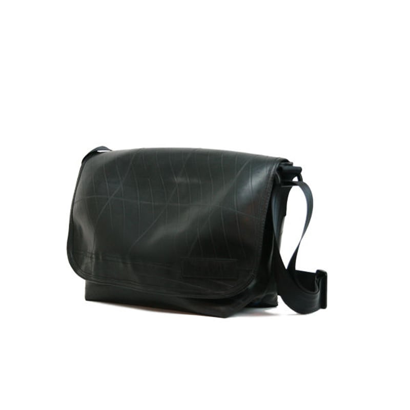 Muni : Messenger Bag (M) | RUBBER KILLER公式オンラインストア Muni : Messenger Bag (M) | RUBBER KILLER公式オンラインストア
