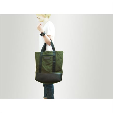 Manee : Backpack+Tote カーキ
