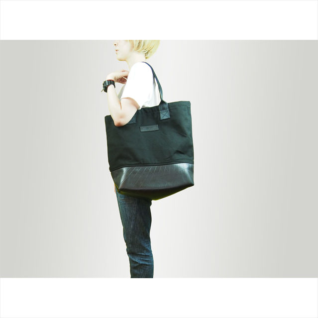 Meena : Tote bag ブラック | RUBBER KILLER公式オンラインストア