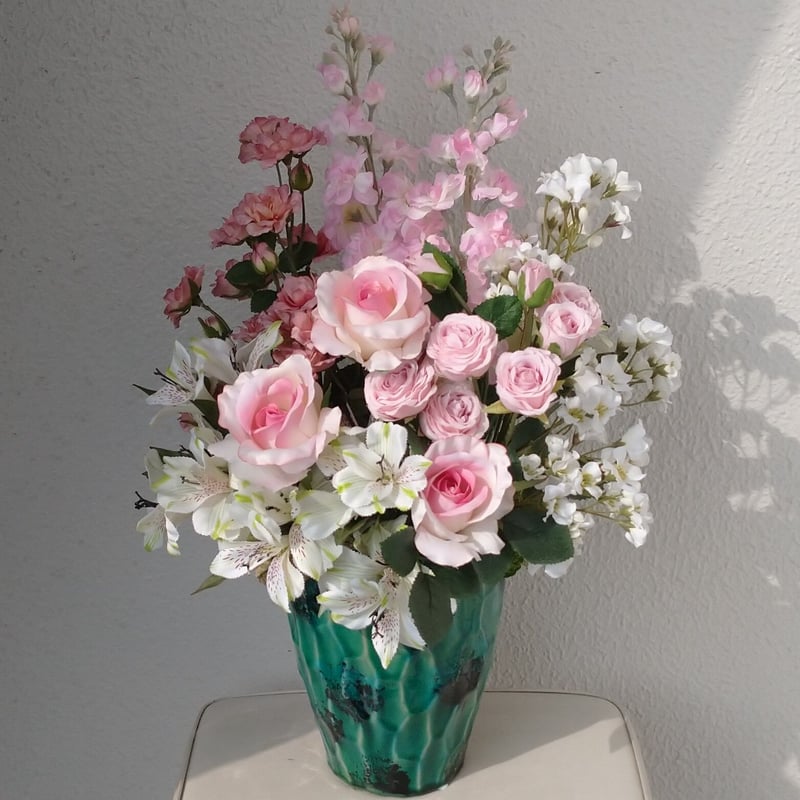 ピンクホワイト造花アレンジメント4点セット、11000円→10000円に再値下げ 光触媒造花アレンジメント【スタンド70型RD507】カサブランカ