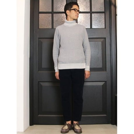 【RE PRICE/価格改定】[AUD1814] Upscape Audience ビックワッフルサドルショルダータートルネックニット