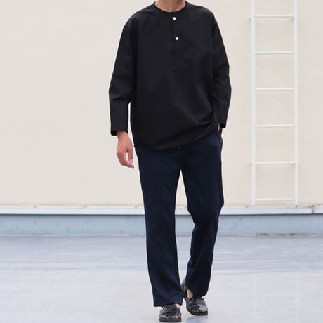 コットンツイルダンプ エアタンブラー クルーネック スリーピングシャツ【MADE IN JAPAN】『日本製』/ Upscape Audience [AUD6397]