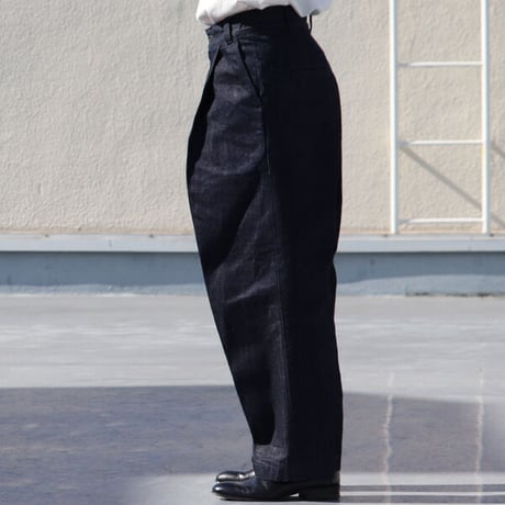 「備後」13.75oz 横ベージュ セルヴィッチ 青耳デニム 1タック バレルパンツ【MADE IN JAPAN】『日本製』/ Upscape Audience [AUD3551]