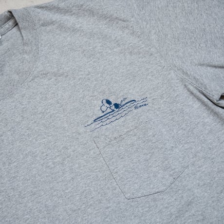 【RE PRICE / 価格改定】[AUD1772] Audience Old Snoopy "Schulz-Surf" 7.1oz米綿丸胴オールドプリントクルーネックポケットT