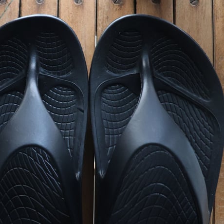 MADDEN メデン(MD24S006) / RECOVERY COMFORT THONG SANDAL [INS5297]