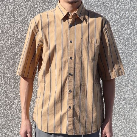 タイプライターレジメンタルストライプ ルーズフィット 裏前立て レギュラーカラー ハーフスリーブシャツ 【MADE IN JAPAN】『日本製』/ Upscape Audience [AUD6174]