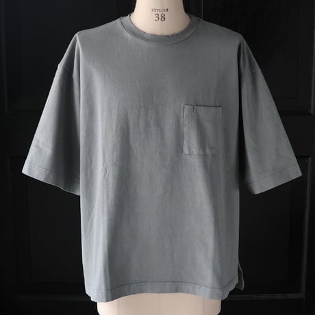 ピグメント 米綿（USAコットン）16/-天竺（8.45オンス）グラスポケ付き クルーネック ハーフスリーブ ボクシー Tシャツ / Audience [AUD6623]