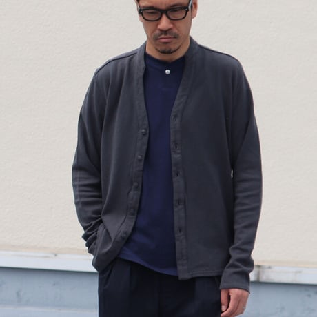【RE PRICE/価格改定】[AUD1646] Upscape Audience JPSダブルニットVネックバンドカラーカーディガン