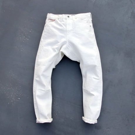 【RE PRICE/価格改定】[AUD3350] Upscape Audience 赤耳ホワイトデニムロークロッチアンクルパンツ
