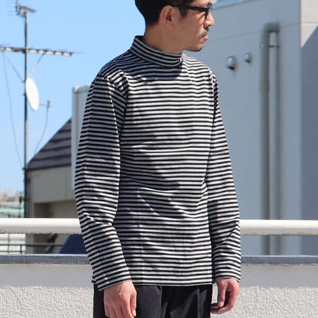 【RE PRICE / 価格改定】[AUD1750] Upscape Audience 高密度シルケットボーダーモックネック長袖Tシャツ