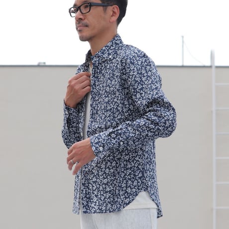 【RE PRICE/価格改定】[AUD1544] Upscape Audience 小花柄リネンワイドスプレッドカラーボタンダウン長袖シャツ