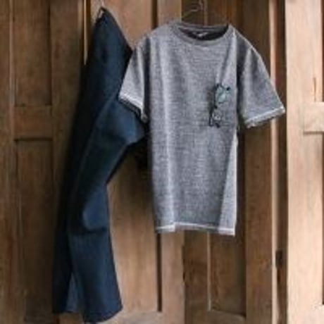 【RE PRICE / 価格改定】[AUD1857]吊り編み天竺オーバーラップクルーネックグラスポケ付半袖_TEE【MADE IN JAPAN】『日本製』 / Upscape Audience