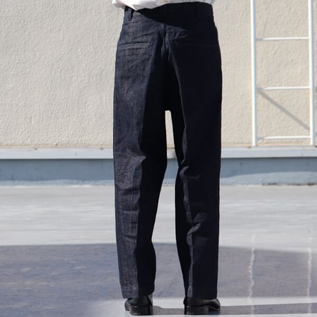 「備後」13.75oz 横ベージュ セルヴィッチ 青耳デニム 1タック バレルパンツ【MADE IN JAPAN】『日本製』/ Upscape Audience [AUD3551]