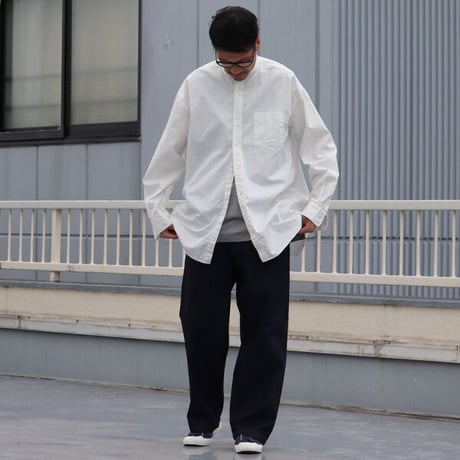 遠州織7オンス チノクロス バンドカラー 長袖 ボクシーAライン シャツ【MADE IN JAPAN】『日本製』/ Upscape Audience [AUD6306]
