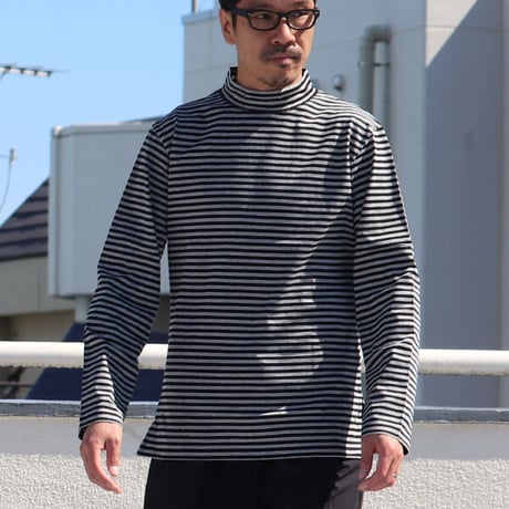 【RE PRICE / 価格改定】[AUD1750] Upscape Audience 高密度シルケットボーダーモックネック長袖Tシャツ