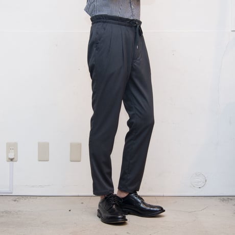 【RE PRICE/価格改定】[AUD3335] Upscape Audience サマーウール調ツイルストレッチ2タックイージーアンクルパンツ