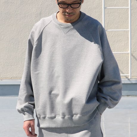 「尾州」16オンス ハードコンパクト ヘビー裏毛 ラグラン XL ガゼットクルーネック スウェット【MADE IN JAPAN】 / Upscape Audience [AUD6309]