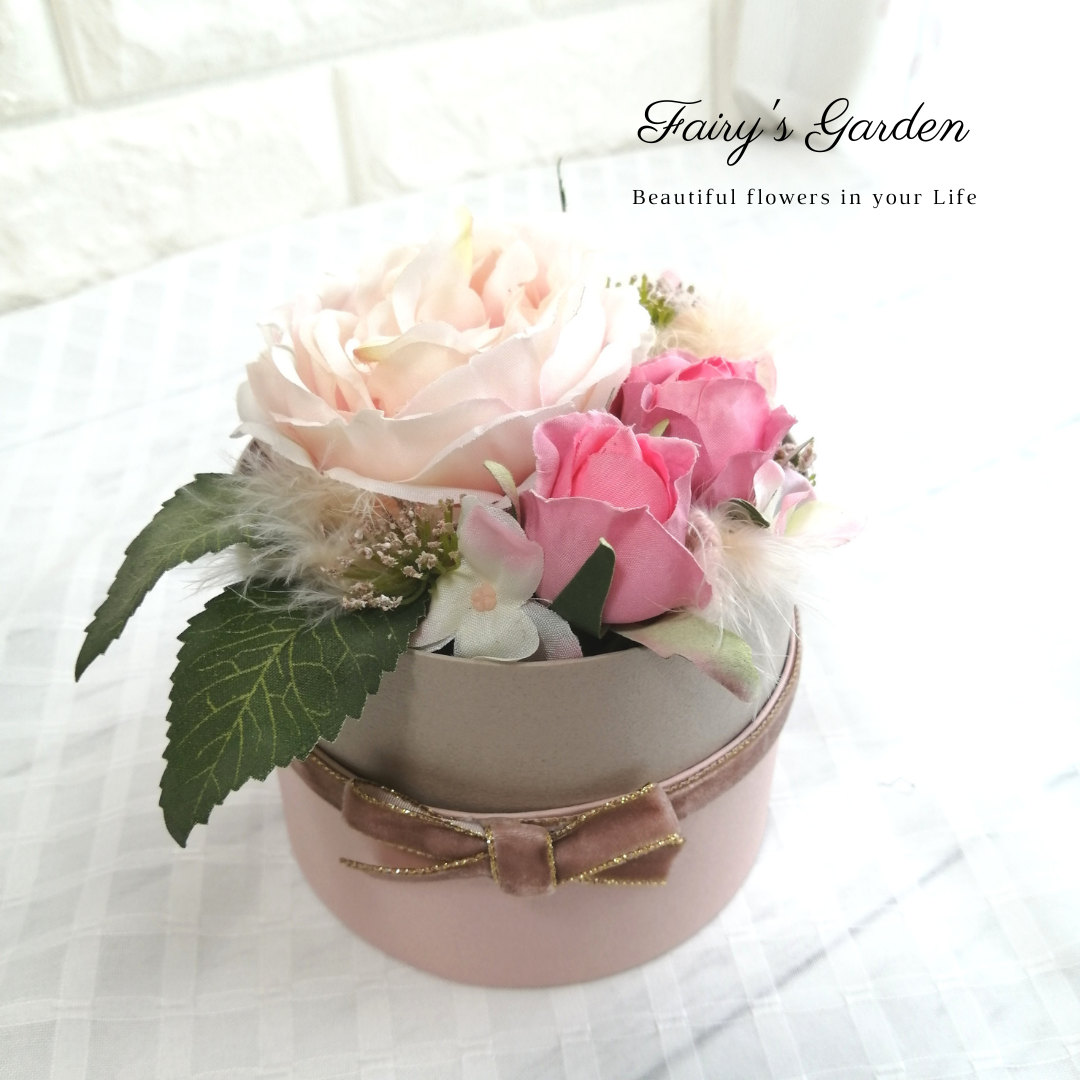 アーティフィシャルフラワー ローズのミニボックスアレンジ | フラワー