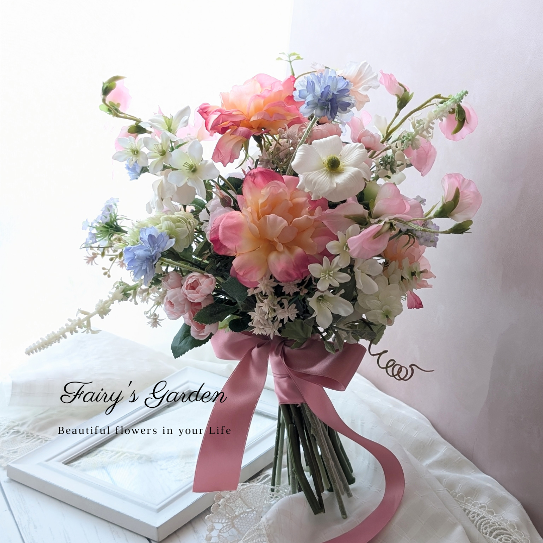 ナチュラルピンクのクラッチブーケ 造花 ウェディングブーケ