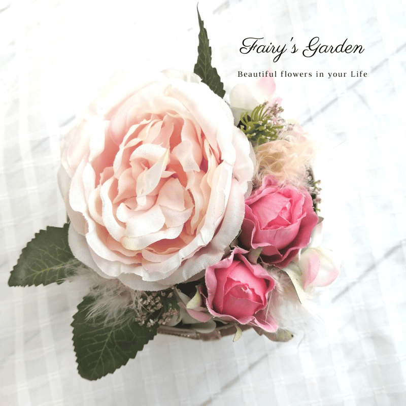 アーティフィシャルフラワー ローズのミニボックスアレンジ | フラワー