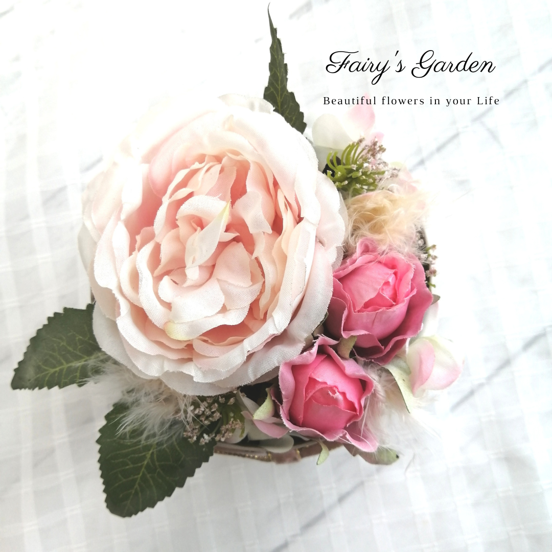 アーティフィシャルフラワー ローズのミニボックスアレンジ | フラワー