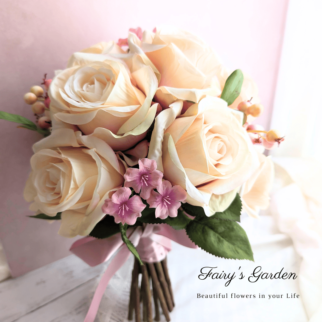 永遠の約束を込めたクリーム色のダズンローズブーケ 造花 インテリア