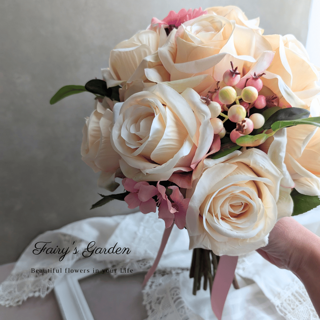 クリーム色のダズンローズブーケ 造花 インテリアブーケ アーティ