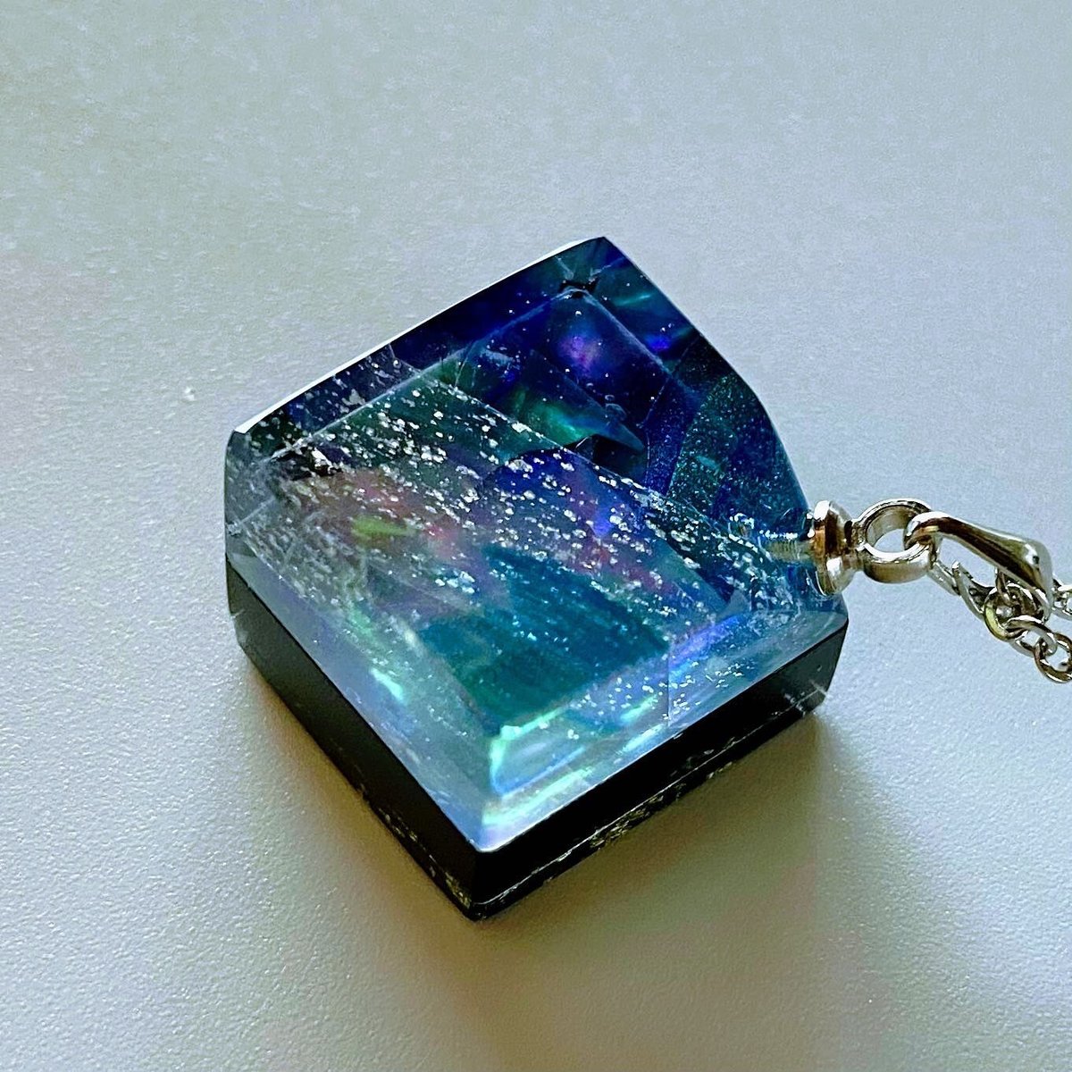 青貝と色彩ガラスのネックレス | Glasabon online shop