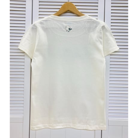 レディースTシャツ☆ブルーベリーの花とシマエナガ