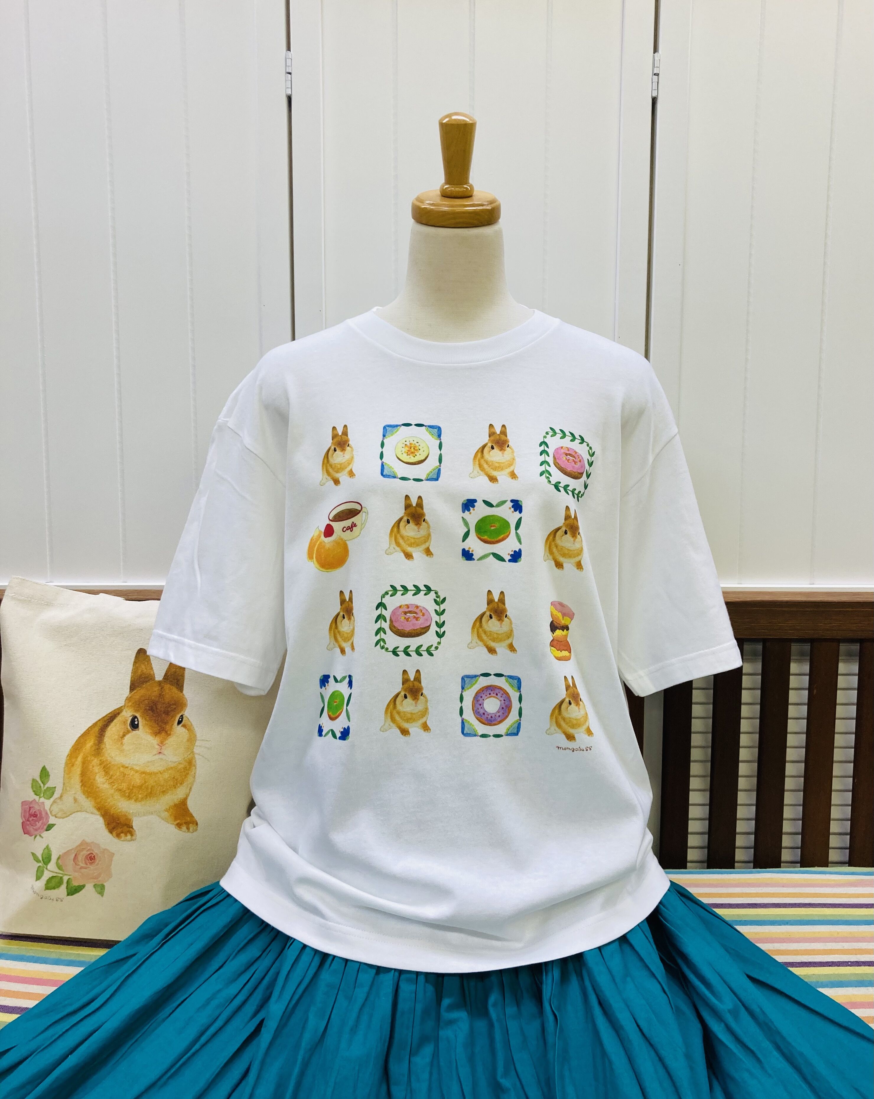 ビックTシャツ☆ボタニカルシマエナガ | mongobess