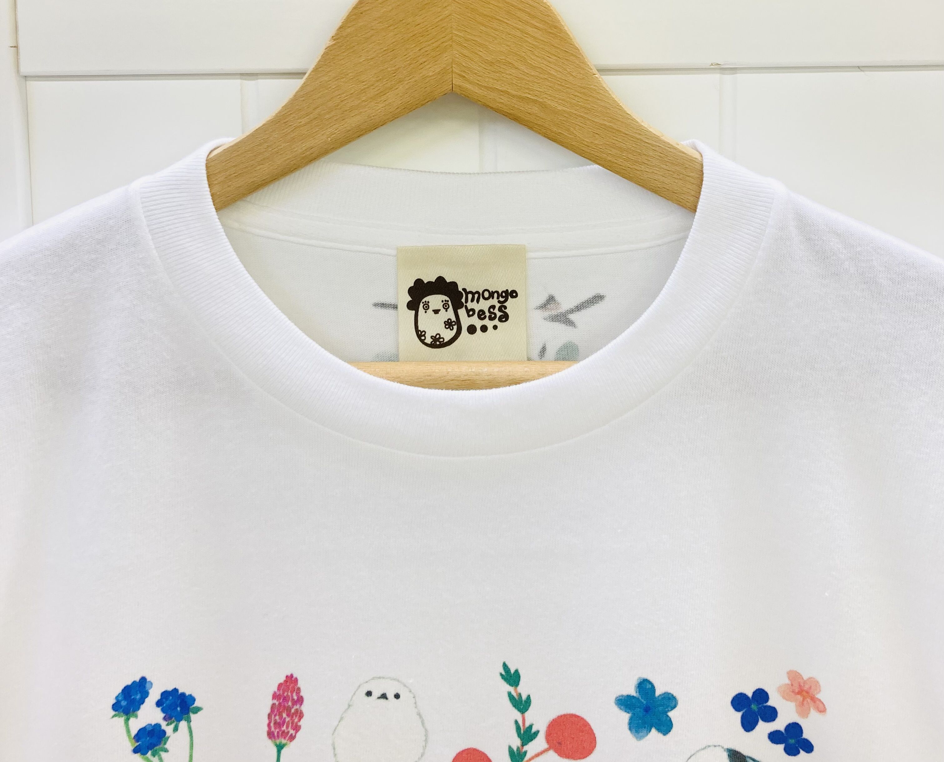 ビックTシャツ☆ボタニカルシマエナガ | mongobess