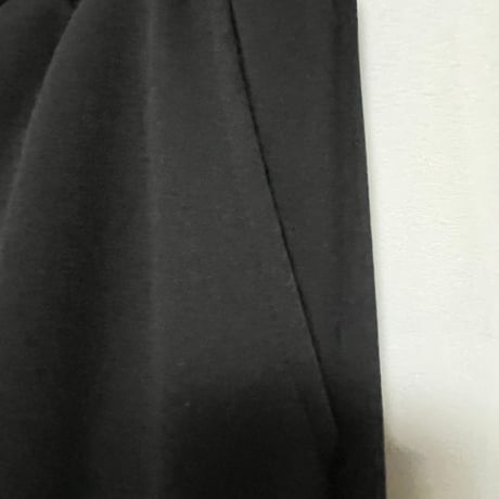 裾フリルウェストゴムフレア伸びる楽ちんパンツ