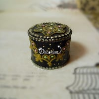 Doiley Black　ペットボトルデコキャップ