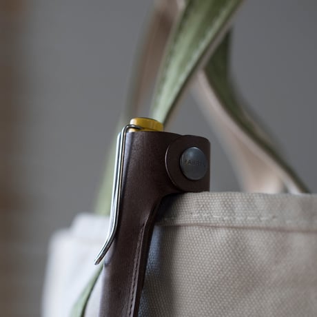 2ポケットペンホルダー　PEN HOLDER / CHOCOLATE