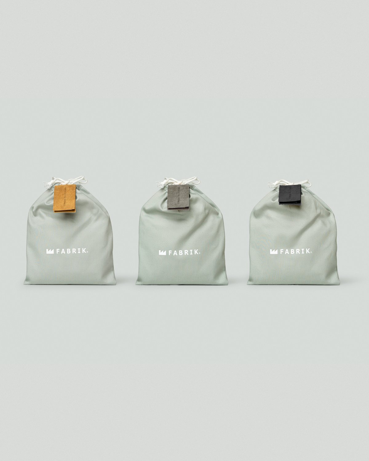 サイズフリーのティッシュカバー TISSUE BOX COVER / BLACK | fabrik