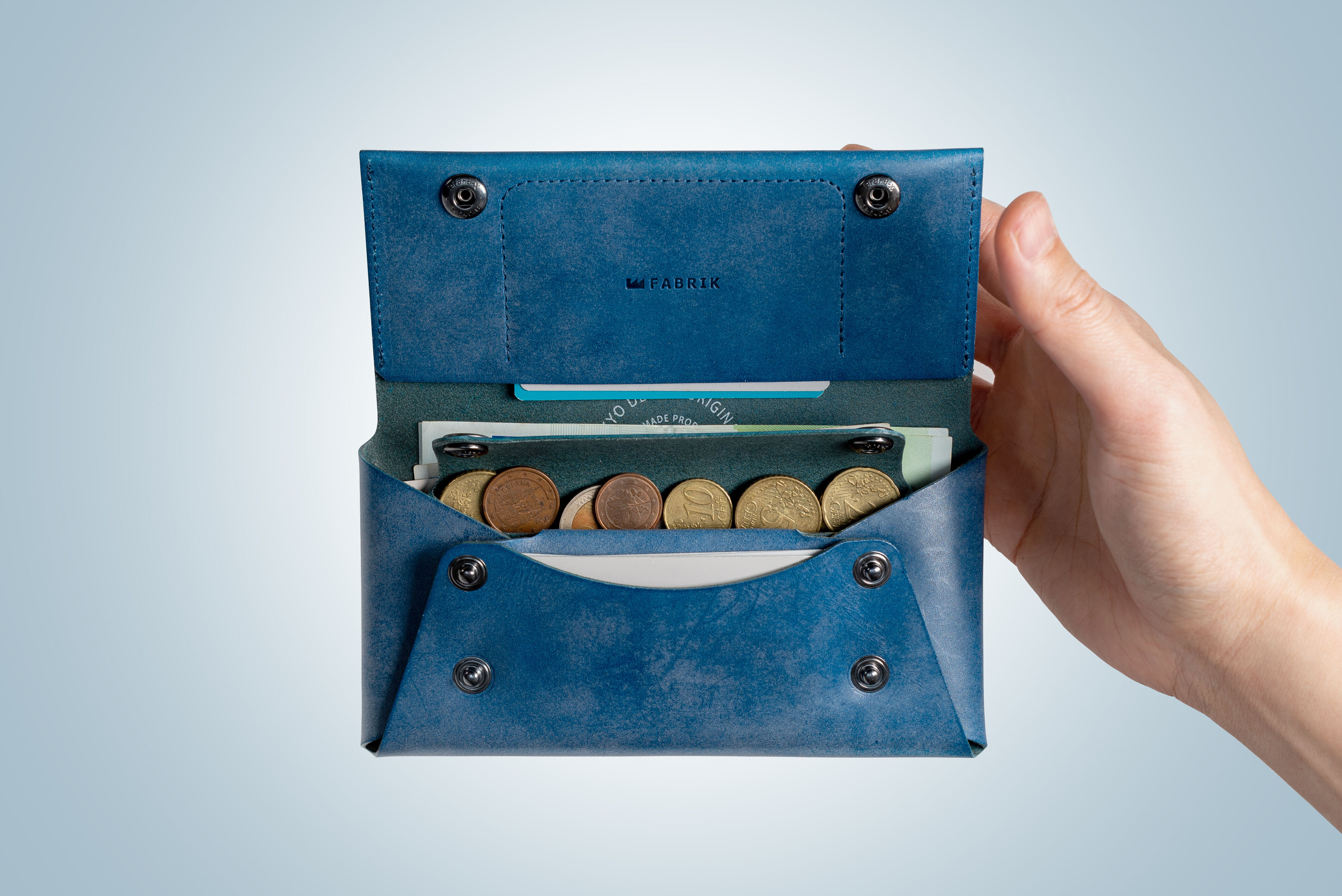 コンパクト設計の長財布 LONG WALLET / BLUE | fabrik