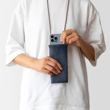 フィットするポーチ　MESH / BLUE