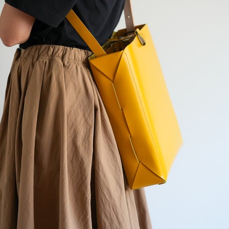 A4マルチトート  BOCHS / MOSS