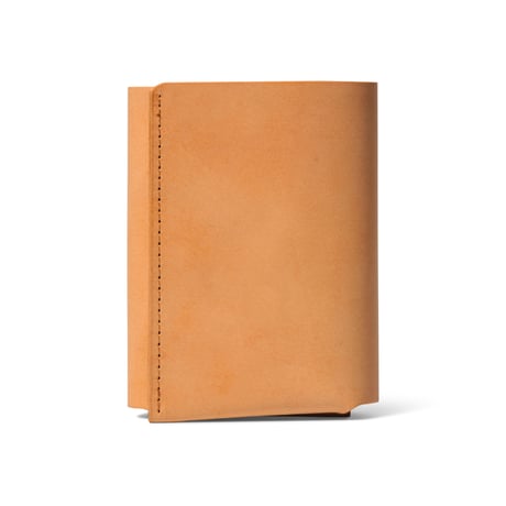 しっかり入ってコンパクトな財布　TRI-FOLD WALLET / CAMEL