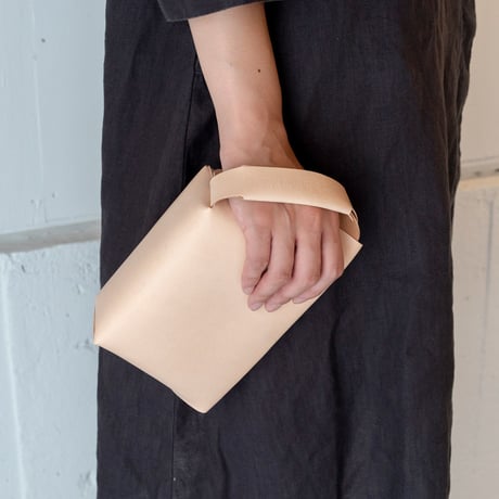 ハンドルポーチ　HANDLE POUCH / BLACK
