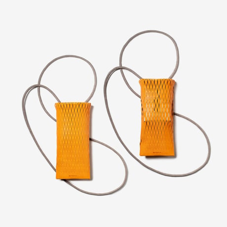フィットするポーチ　MESH / CAMEL