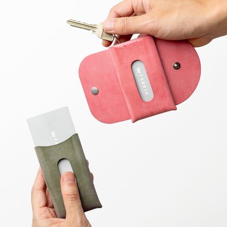 カードも入るキーケース　KEY CASE & CARD / BERRY