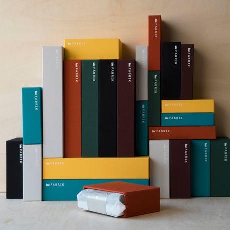 2ポケットペンホルダー　PEN HOLDER / CHOCOLATE