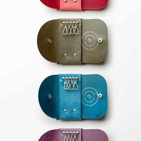 カードも入るキーケース　KEY CASE & CARD / OLIVE