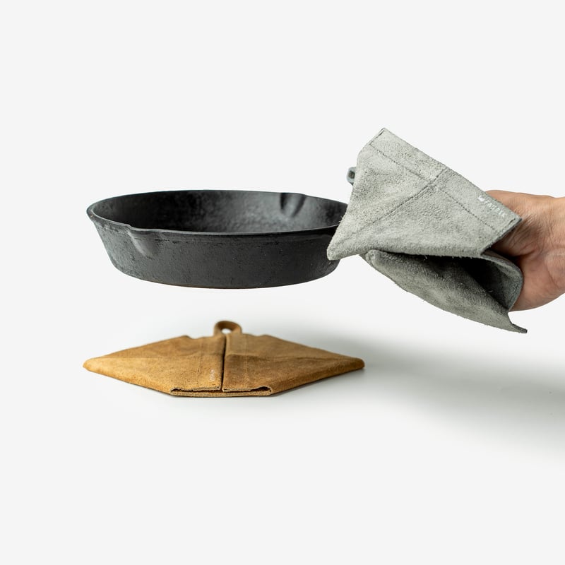 鍋つかみ・鍋敷き MITTEN & POT MAT / CAMEL | fabrik