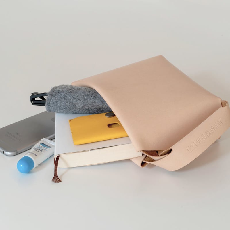 ハンドルポーチ HANDLE POUCH / NATURAL | fabrik