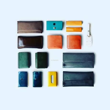 しっかり入ってコンパクトな財布　TRI-FOLD WALLET / LEMON