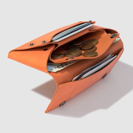 コンパクト設計の長財布　LONG WALLET / BLACK